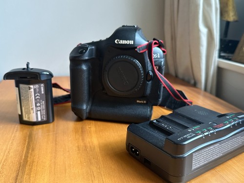 Corpo canon eos - mark, iii